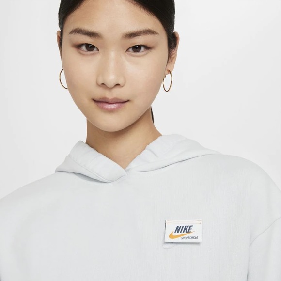 NIKE AS W NSW HOODIE ft MYLK from Korean Drop - Picture 2 of 15